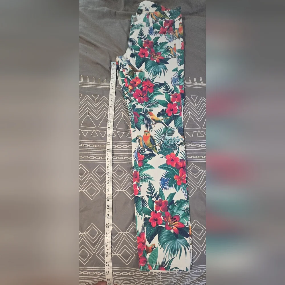Tommy Bahama Jungle Floral Skinny Jeans Size 0 - Picture 3 of 11